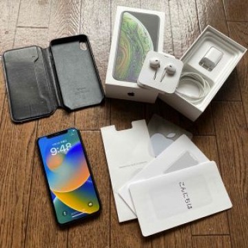 iPhone Xs 256GB SIMフリー スペースグレイ