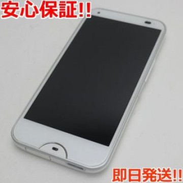 新品同様 au KYV40 rafre クリアホワイト