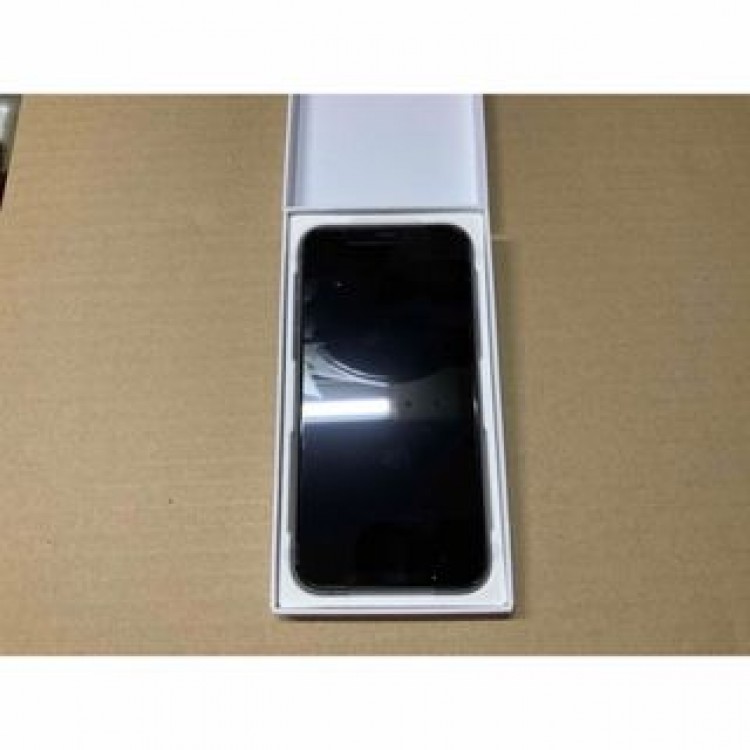 新品未使用　iPhone 11 Pro スペースグレイ 64 GB SIMフリー