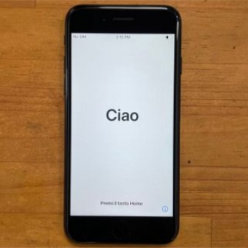 Apple iPhone7 128GB ブラック MNCP2J/A 本体のみ