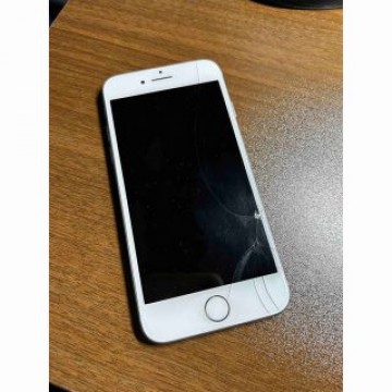 iPhone7  傷あり 中古　SIMフリー