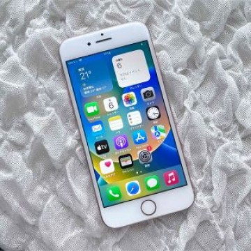 美品 SIMフリー iPhone8 64GB ゴールドバッテリー最大容量100%