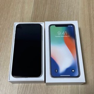 中古スマホ　iPhone X 64GB シルバー