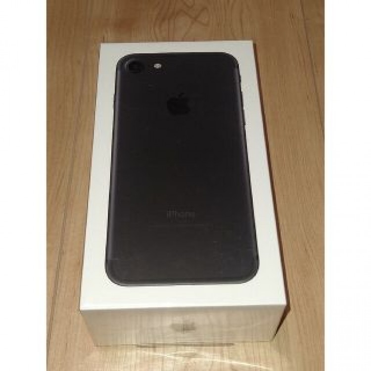 《未開封》iPhone 7 ブラック 32GB docomo ④