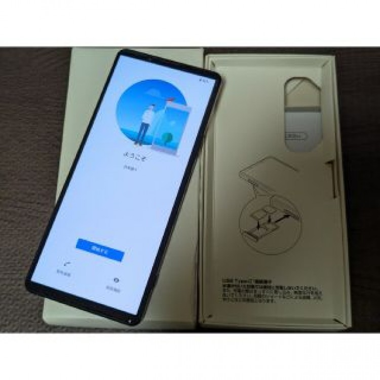 新品同様 XPERIA 1Ⅲ SOG03 パープル 残債無し 制限○　ほぼ未使