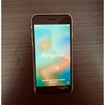 iPhone SE2 ホワイト64GB SIMフリー