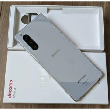 Docomo xpeqia5 SIMロック解除済