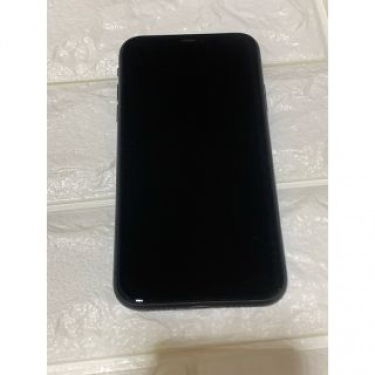 iPhone 11 ブラックSIMフリー　64 GB SoftBank 稼働品