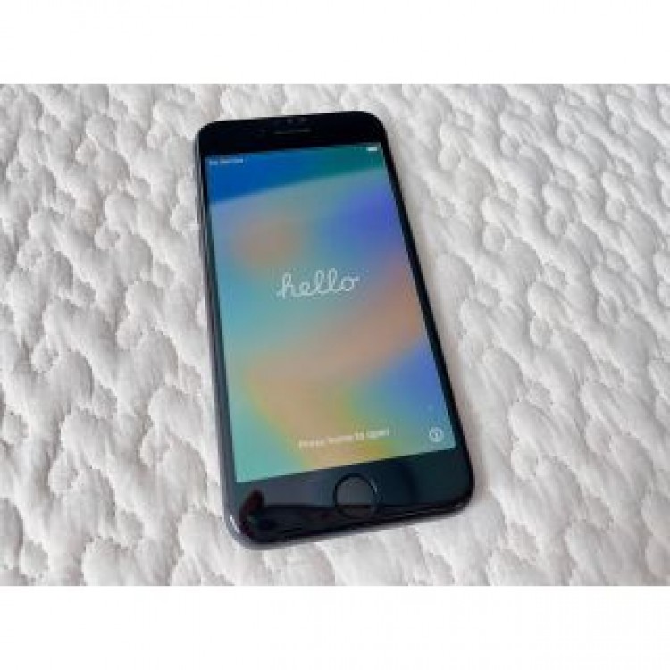 iPhone8 64GB  スペースグレイ　初期化済み　SIMロック解除済み