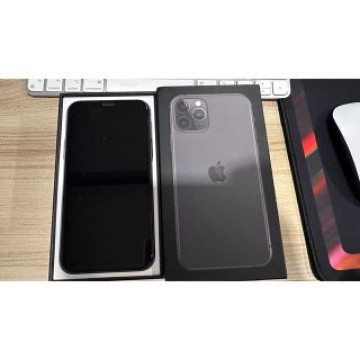 iPhone 11 Pro 256GB 海外製 バッテリー 85%
