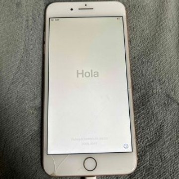 iPhone8プラス　本体