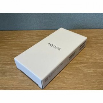 新品 シャープ AQUOS sense7 plus シルバー 6.4インチ