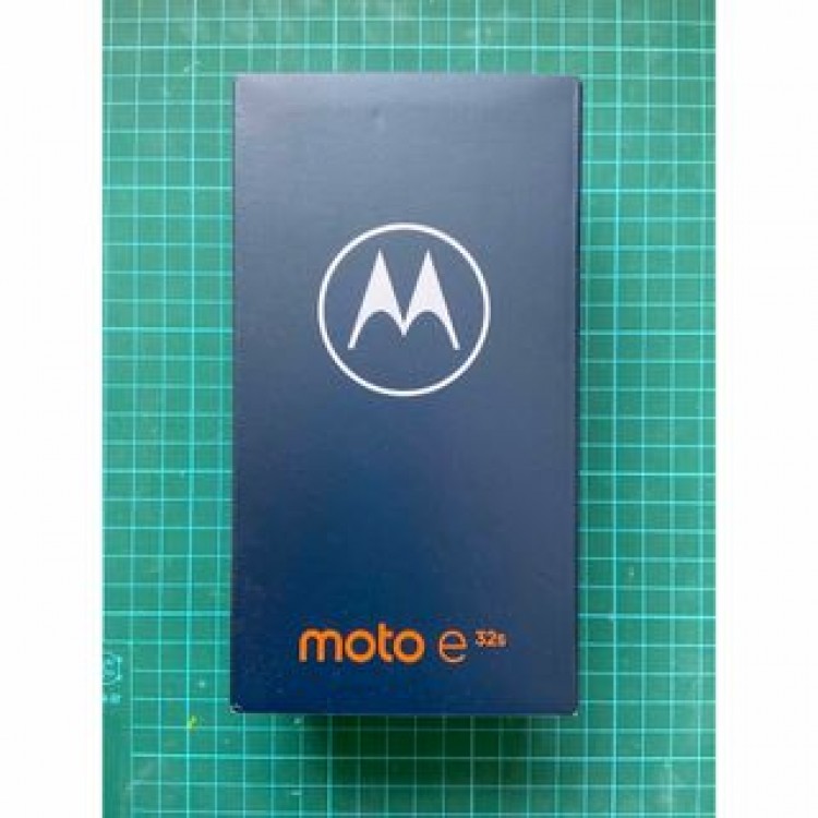 moto e32s スレートグレイ