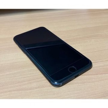 iPhone8【中古】