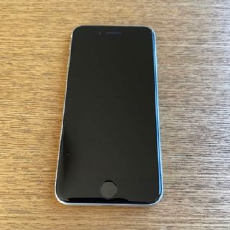 iphone  SE2 未使用品　本体のみ
