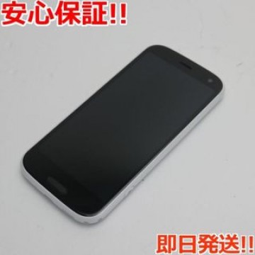 新品同様 F-52B らくらくスマートフォン ホワイト SIMロック解除済み