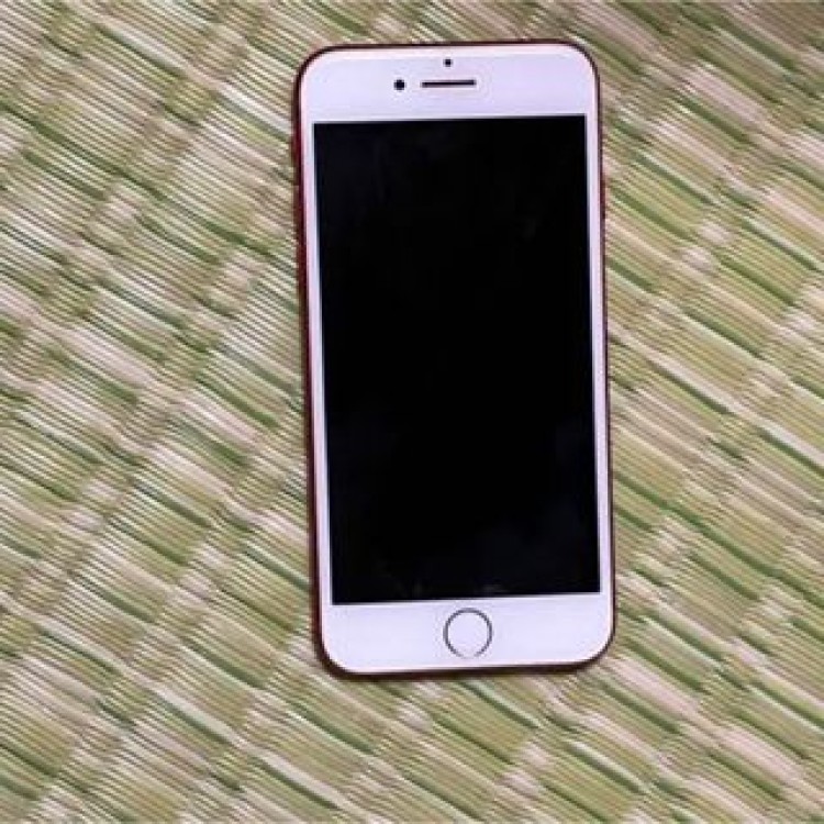 iPhone7 赤