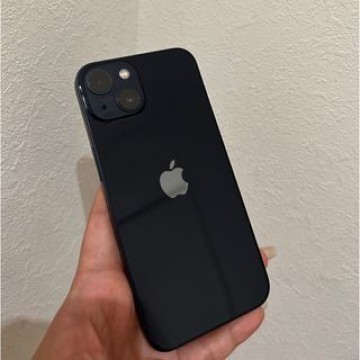 iPhone13 ブラック　128GB simフリー