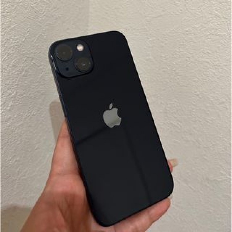 iPhone13 ブラック　128GB simフリー