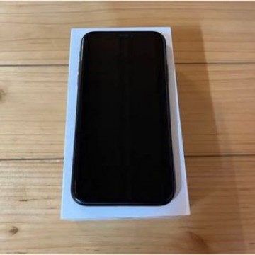 iPhone XR  ブラック　128GB