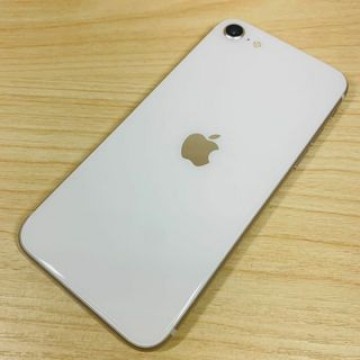 超美品 SIMﾌﾘｰﾊﾞｯﾃﾘｰ100％ iPhoneSE 第3世代 64GB