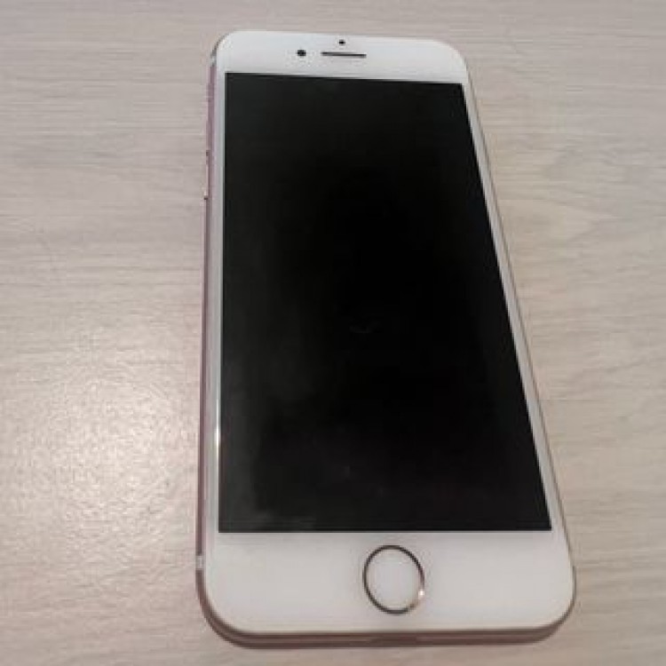 iPhone7 simフリー