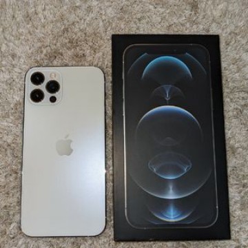 新品未使用　iPhone12pro 256GB シルバー　SIMフリー　即日発送