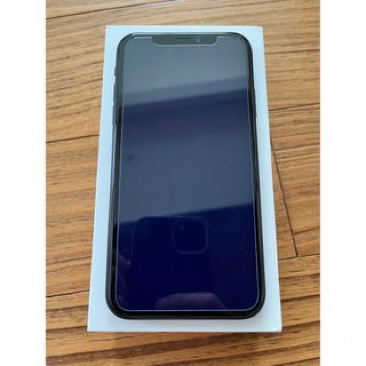 iPhone XR（ブラック）64GB