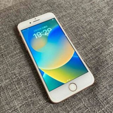 iPhone8 64GB ゴールド SIMフリー