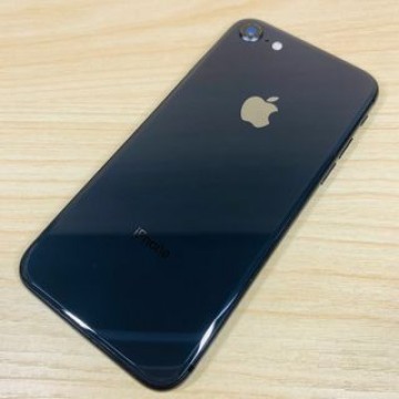 バッテリー100％ iPhone8 64GB J11