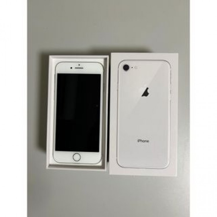 Apple iPhone 8 64GB シルバー SIMロック解除済み