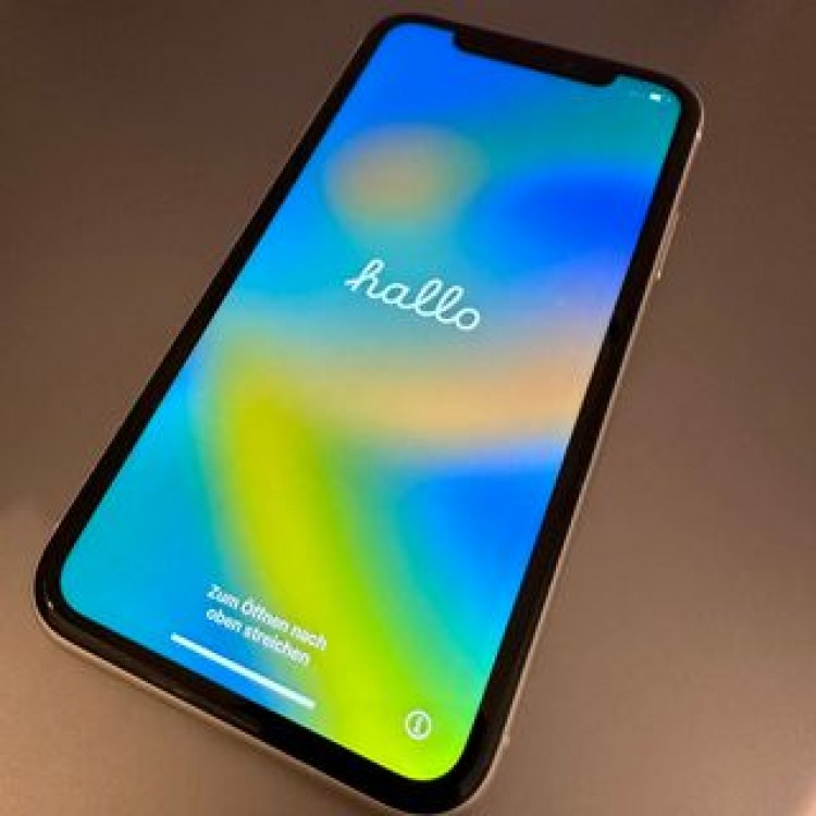 【シンプルでかわいい】iPhoneXR Apple ホワイト SIMフリー