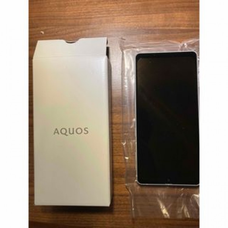 SHARP AQUOS sense7 plus A208SH シルバー①