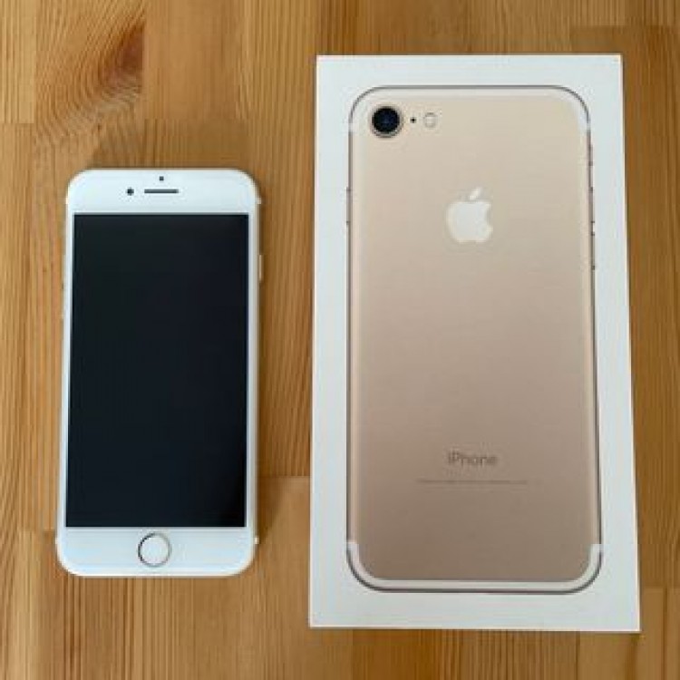 iPhone7  128GB  ゴールド