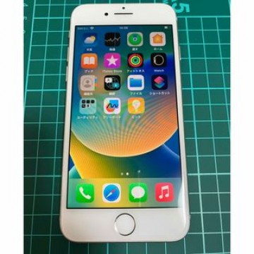 【中古】iPhone8 64G シルバー　SIMロック解除済