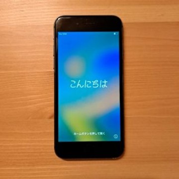 ★《iPhone 8》64GB 本体スペースグレー SIMロックあり apple