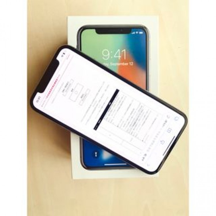 iPhone X Silver 256 GB SIMフリー