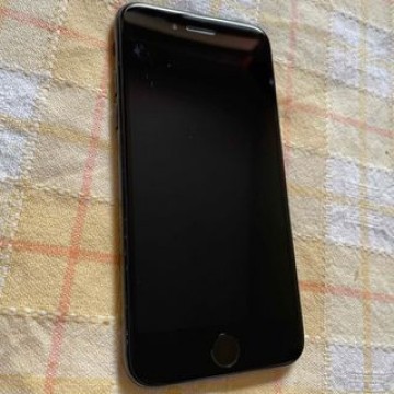 iPhone7 ジェットブラック SIMフリー 128gb  バッテリー100%