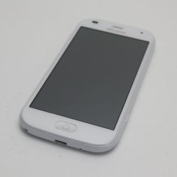 新品同様 F-42A らくらくスマートフォン ホワイト