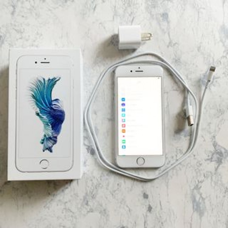 iPhone6s UQモバイル 32GB Silver