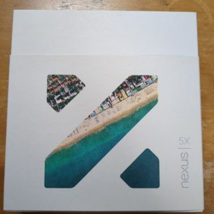 美品 付属品あり LG-H791 NEXUS 5X 32GB SIMフリー