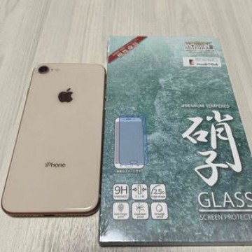 iPhone8 ゴールド　SIMフリー　ガラスフィルム付き