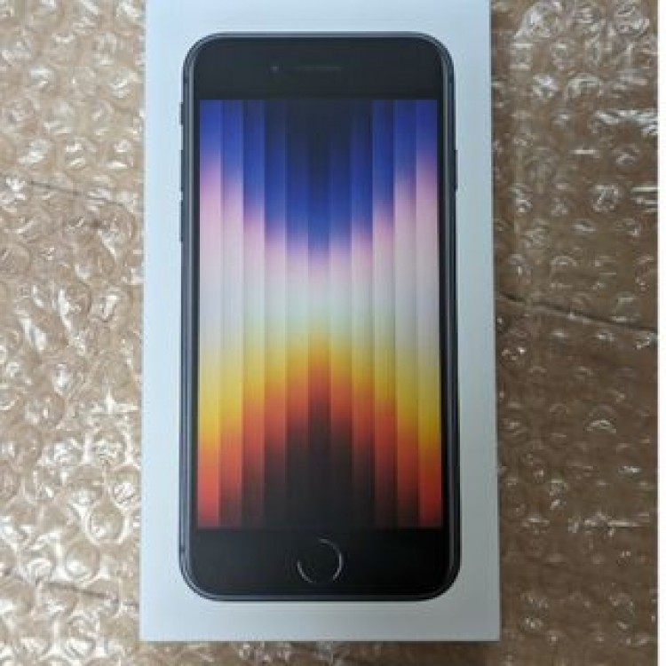 iPhone SE 第３世代　ブラック