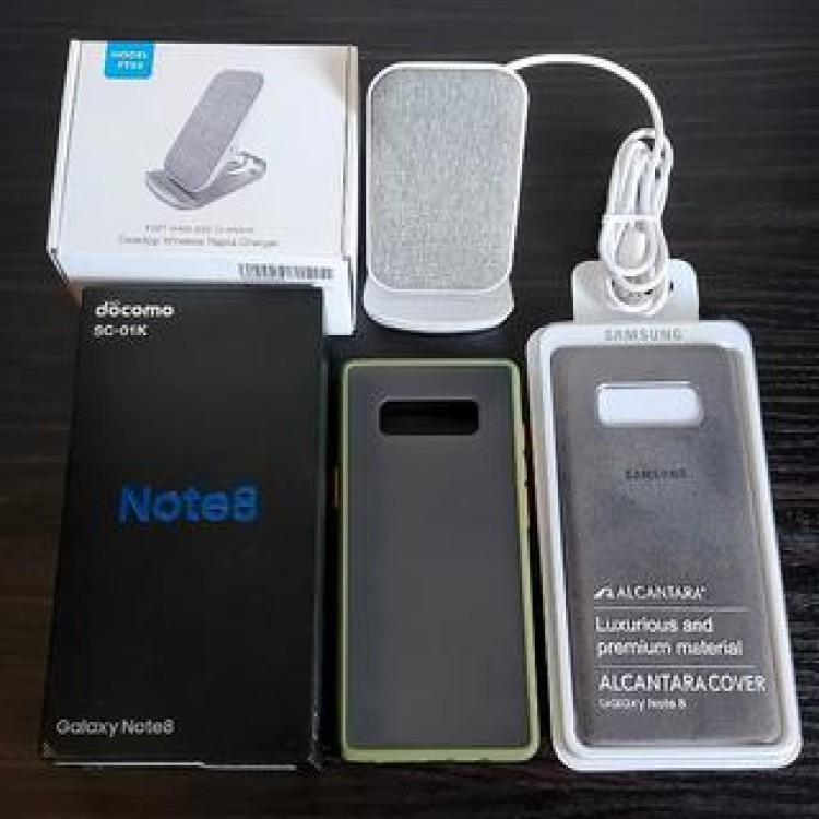 docomo Galaxy Note8 SC-01K + Qi充電器 + ケース