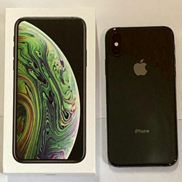 iPhone Xs Space Gray 64 GB au