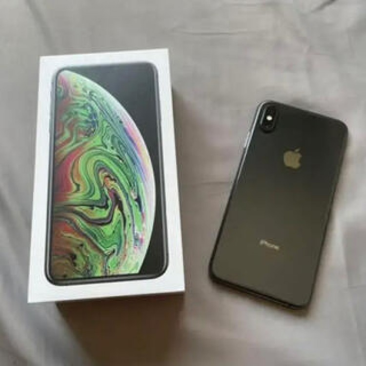 iPhone Xs Max Space Gray 64 GB 美品