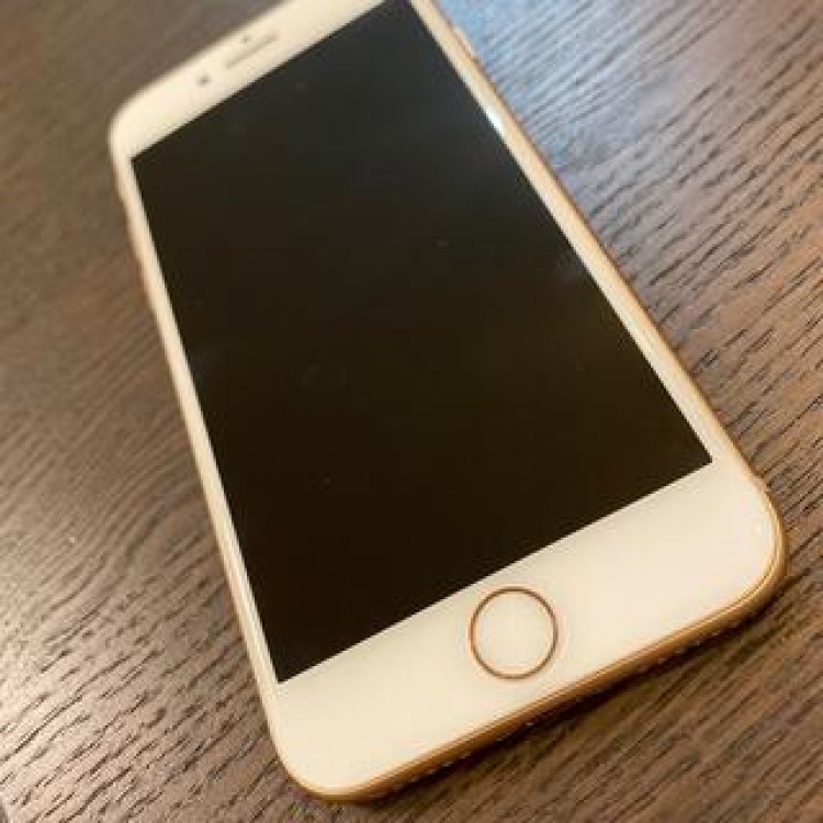 iPhone 8 Gold 64 GB SIMフリー