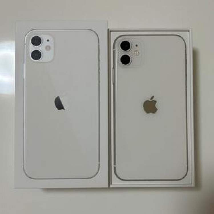 美品♡ iPhone 11 ホワイト 128 GB docomo付属品は全て新品