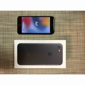 iPhone 7 Black 32 GB SIMフリー　箱ありApple  本体