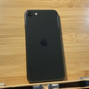 【SIMロック解除済】iPhone SE 第2世代 Black 64GB